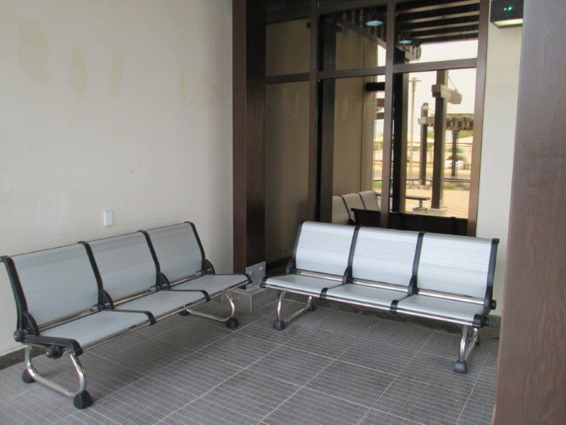 What are the advantages of stainless steel waiting chair